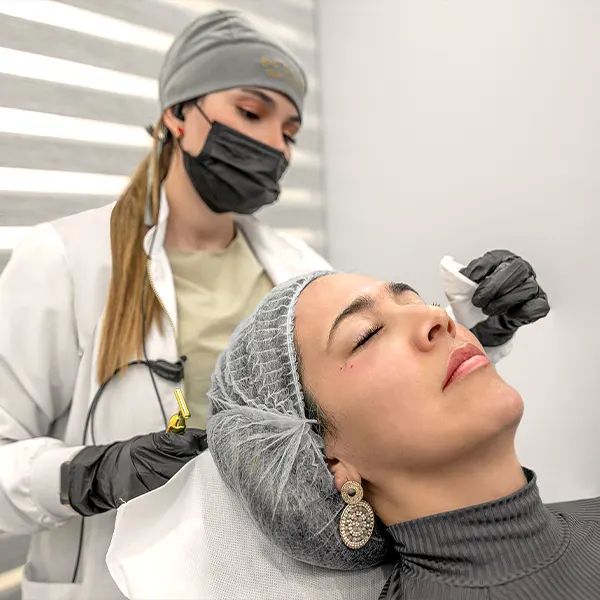 Img-Dr_Felipe_Buendia-radiesse-en-bogota-1